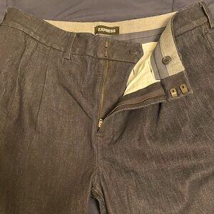 NWOT Men’s front pleated jeans